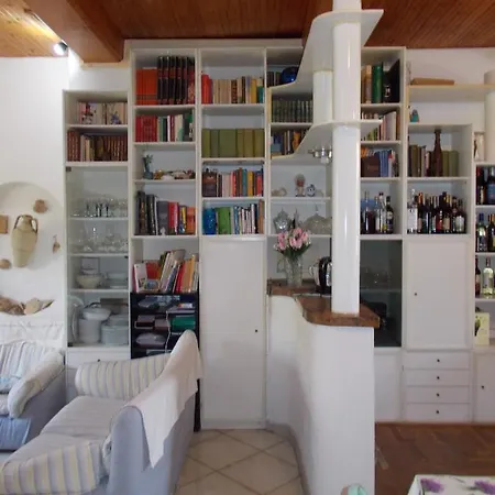 La Vecchia Bed & Breakfast *